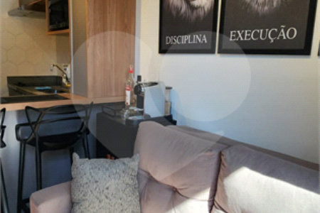 Apartamento à venda ou para alugar com 1 suíte em República, São Paulo, SP