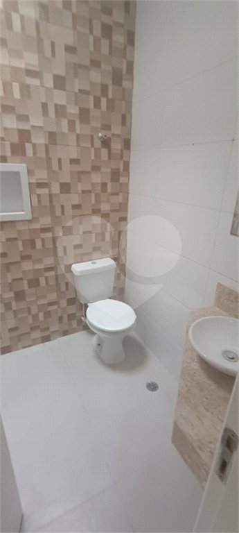 Sobrado à venda com 3 quartos, sendo 1 suíte, em Jardim do Estádio, Santo André, SP