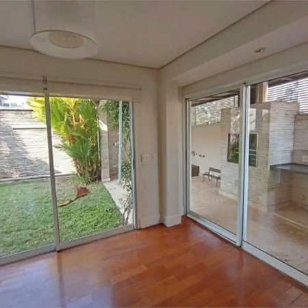 Casa à venda com 3 suítes no condomínio Solares Vila Europa, São Paulo - SP