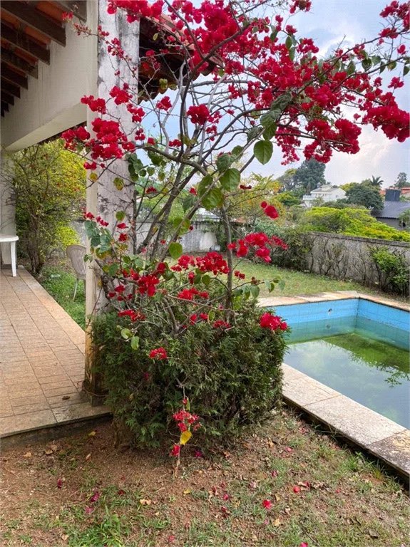 Sobrado à venda ou para alugar com 4 suítes em Morumbi, São Paulo, SP