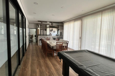 Casa à venda com 5 quartos, sendo 4 suítes, no condomínio Terras de Mont Serrat, Salto - SP