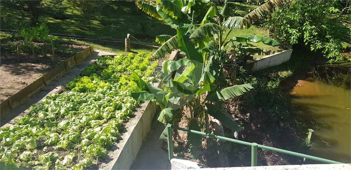 Casa à venda com 5 quartos, sendo 1 suíte,  em Taboão, Mogi das Cruzes, SP