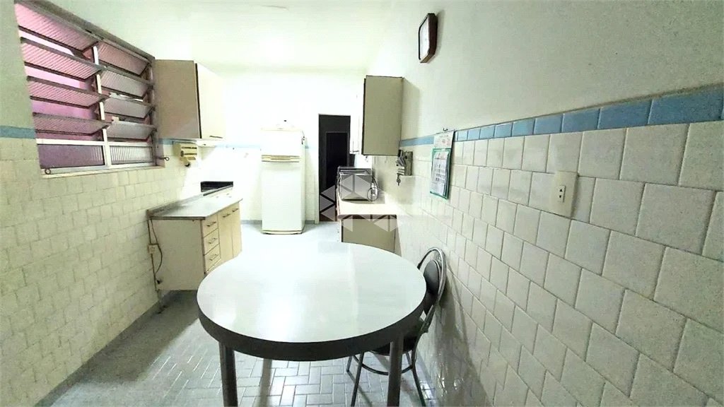 Casa à venda com 4 quartos, sendo 1 suíte,  em Lapa, São Paulo, SP
