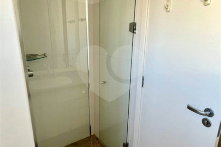 Apartamento à venda com 3 quartos, sendo 2 suítes,  em Vila Suzana, São Paulo, SP