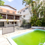 Sobrado à venda com 5 quartos, sendo 3 suítes, em Alto da Boa Vista, São Paulo, SP