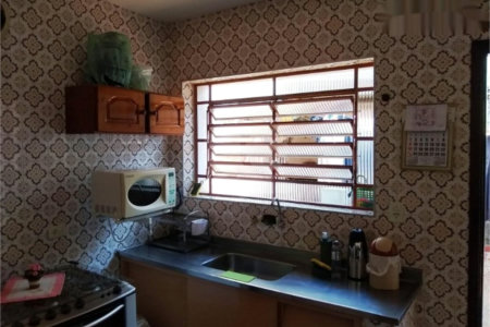 Sobrado à venda com 4 quartos, sendo 1 suíte, em Vila Constança, São Paulo, SP