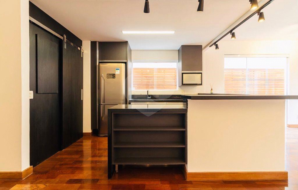 Casa à venda com 3 quartos, sendo 1 suíte,  no condomínio Reserva do Visconde, São Paulo - SP