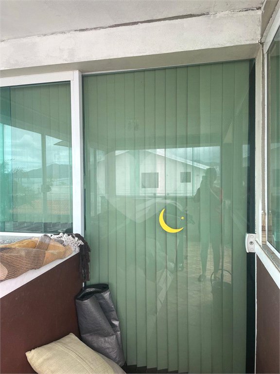 Sobrado à venda com 2 quartos, sendo 1 suíte, em Estância Balneária Hawai, Caraguatatuba, SP
