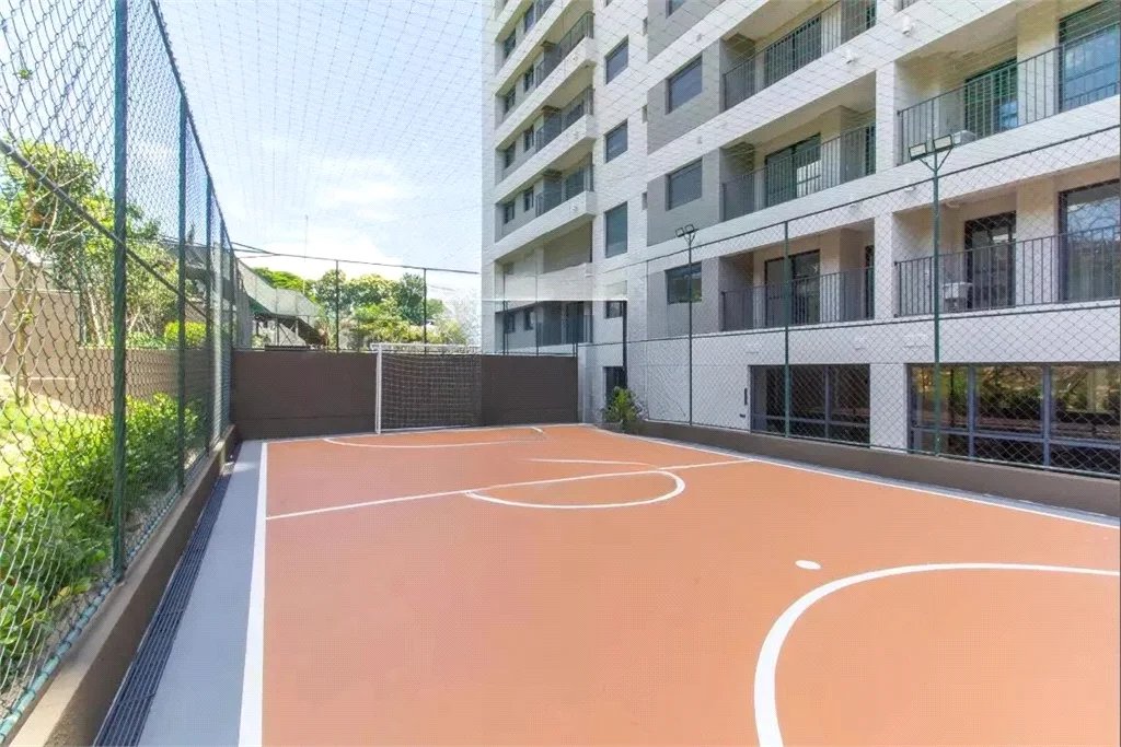 Apartamento à venda com 3 quartos, sendo 1 suíte, em Vila Anastácio, São Paulo, SP