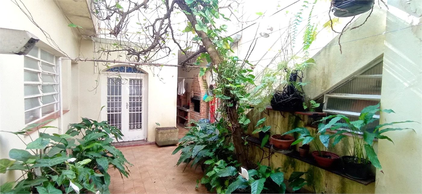 Sobrado à venda ou para alugar com 4 quartos, sendo 1 suíte,  em Brooklin Paulista, São Paulo, SP