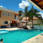 Casa à venda com 5 quartos, sendo 4 suítes,  no condomínio Parque Shambala, Atibaia - SP