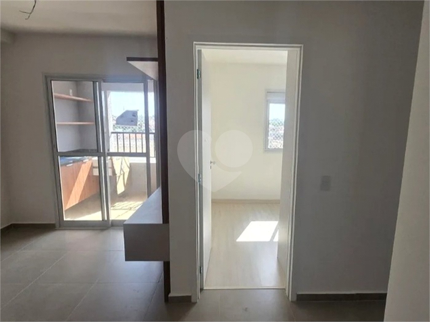 Apartamento à venda com 2 quartos, sendo 1 suíte, em Vila Progresso, Sorocaba, SP