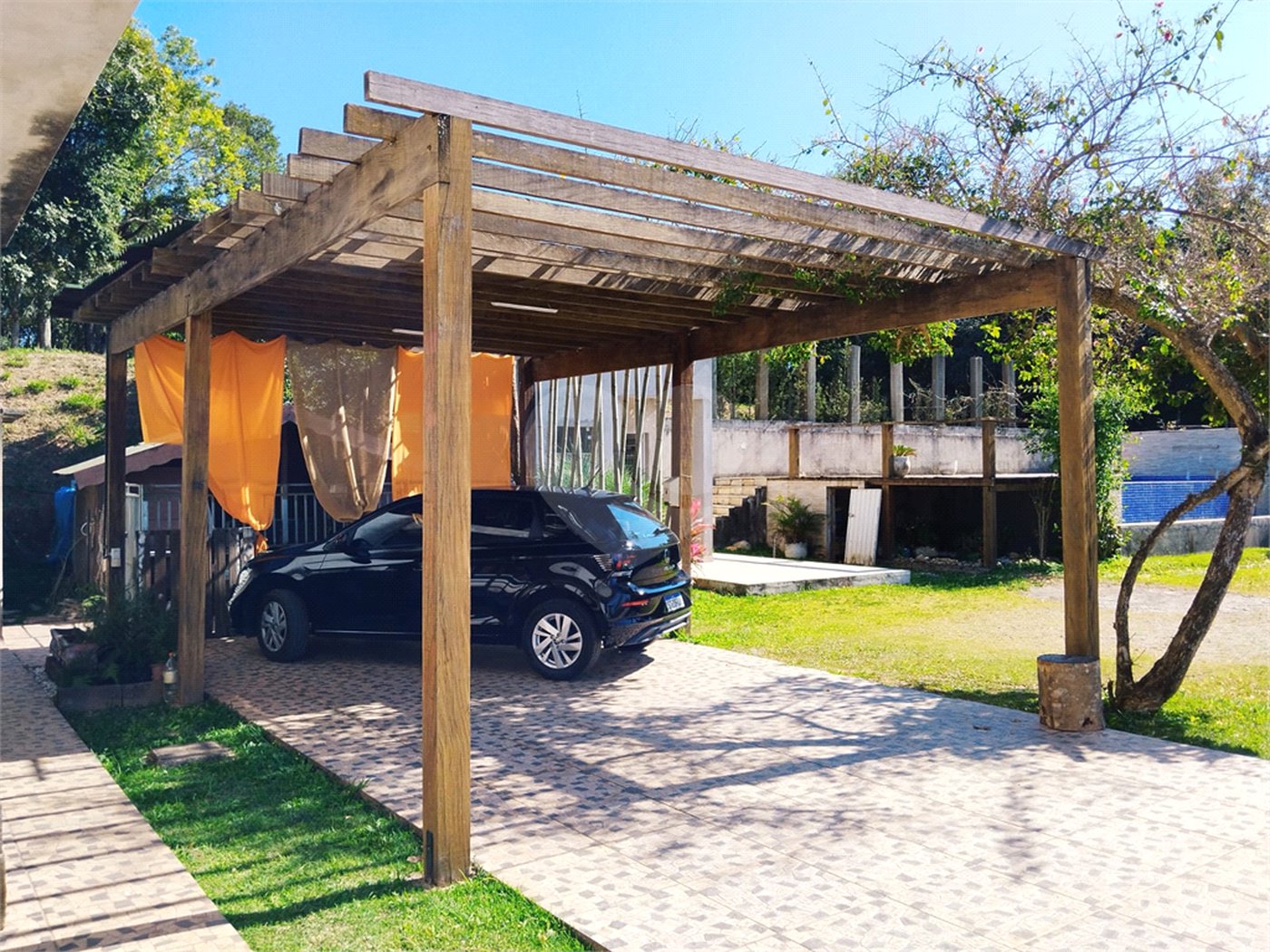 Casa à venda com 4 quartos, sendo 1 suíte, em Jardim Marica, Mogi das Cruzes, SP