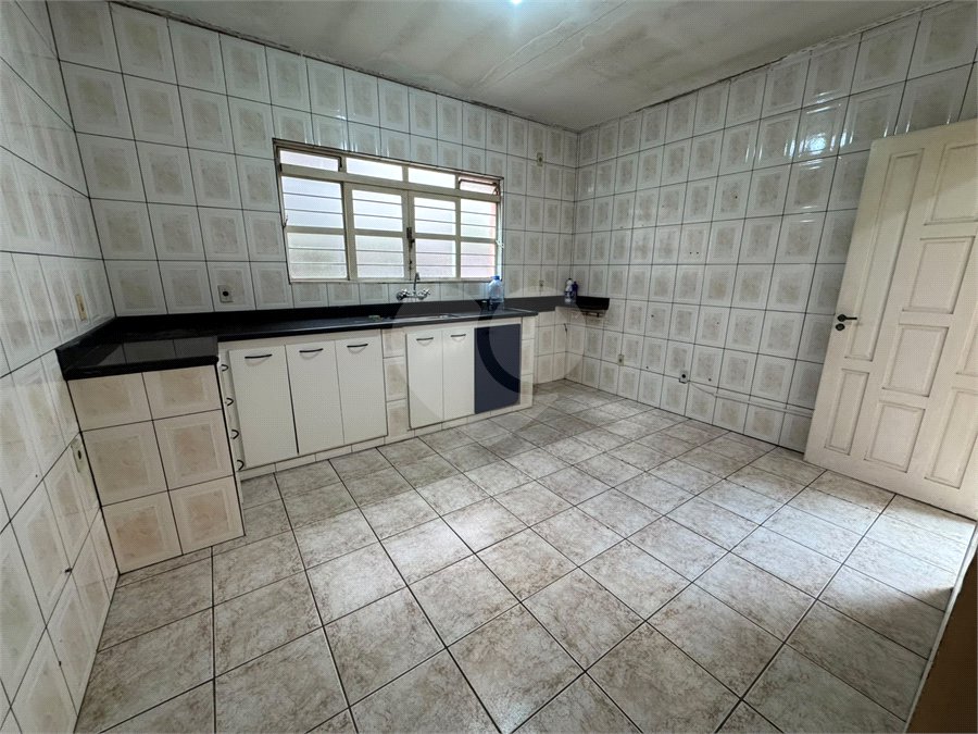 Casa à venda ou para alugar com 2 quartos, sendo 1 suíte, em Jardim Fogaça, Itapetininga, SP