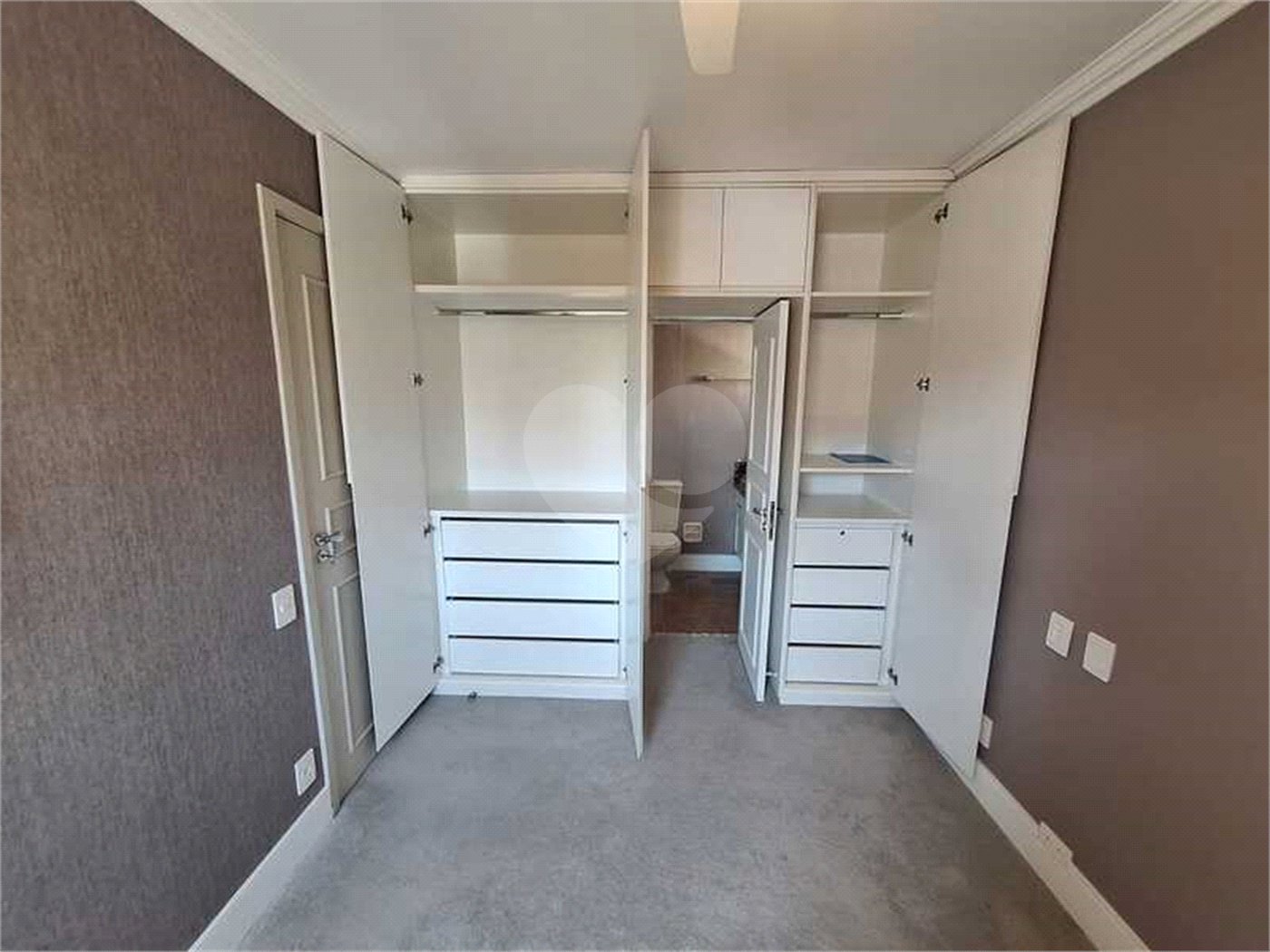 Apartamento à venda com 2 quartos, sendo 1 suíte,  em Indianópolis, São Paulo, SP