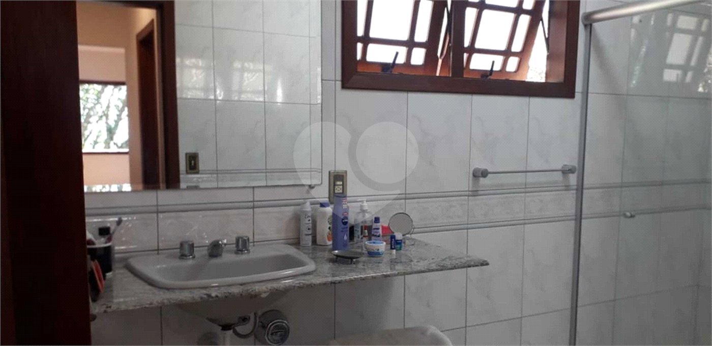 Casa à venda com 3 quartos, sendo 4 suítes,  no condomínio Alpes da Cantareira, Mairiporã - SP