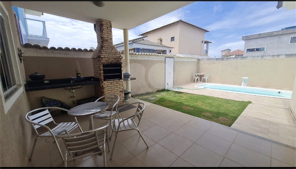 Casa à venda com 3 quartos, sendo 1 suíte, em Peró, Cabo Frio, RJ