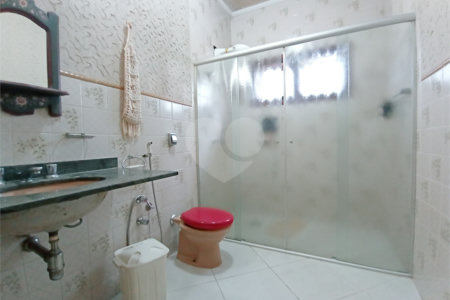 Casa à venda com 4 suítes no condomínio Estância Marambaia, Vinhedo - SP
