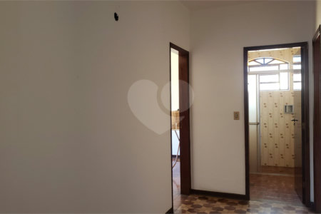 Casa Térrea à venda com 3 quartos, sendo 1 suíte,  em Campo Grande, São Paulo, SP