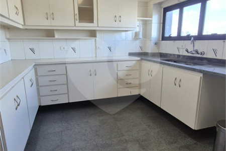 Apartamento à venda ou para alugar com 3 quartos, sendo 2 suítes, em Vila Romana, São Paulo, SP