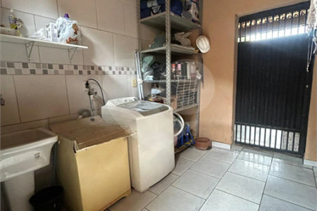 Sobrado à venda com 3 quartos, sendo 1 suíte,  em Jardim Regina, Indaiatuba, SP