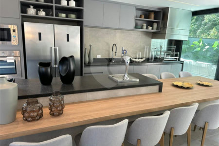 Casa à venda com 6 suítes no condomínio Golf CL, Bertioga - SP
