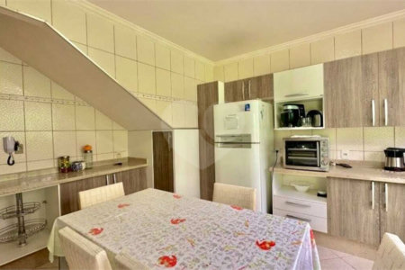 Casa à venda com 3 quartos, sendo 1 suíte, no condomínio San Siro, Jundiaí - SP