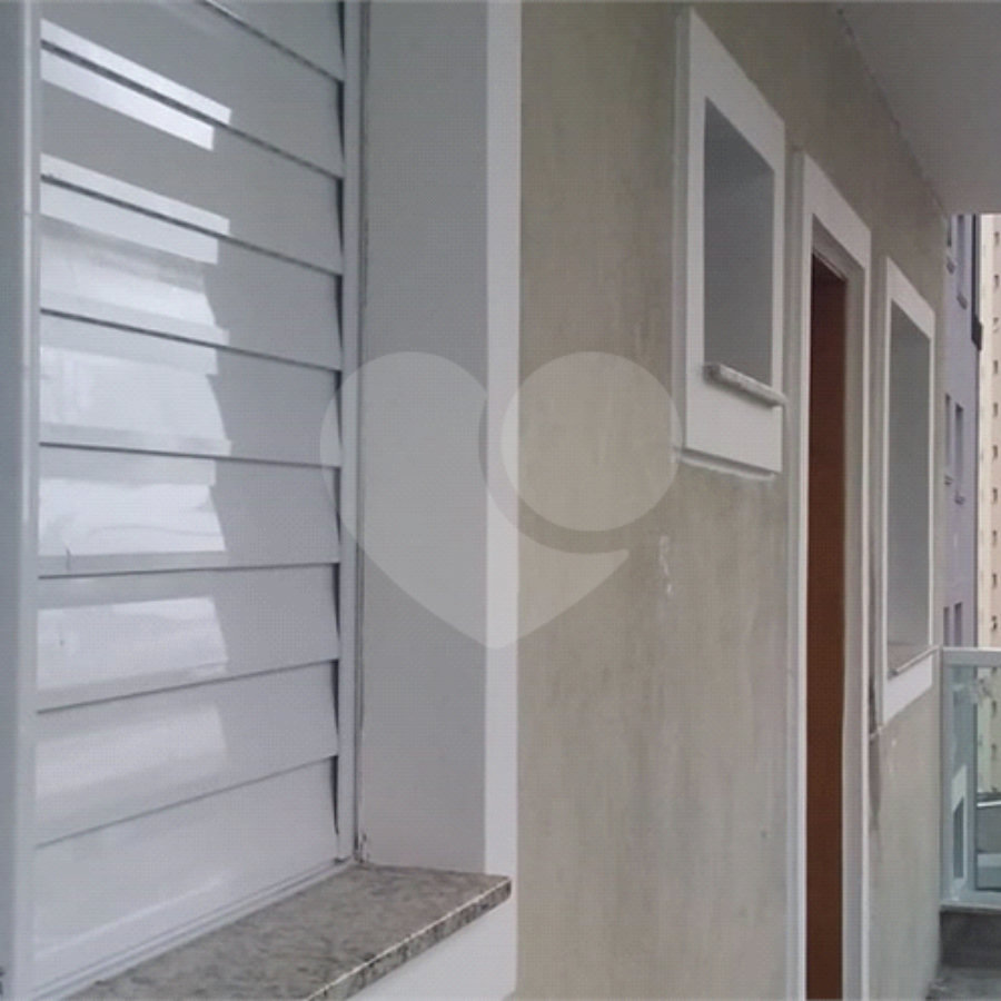 Sobrado à venda com 2 quartos, sendo 1 suíte, em Santa Teresinha, São Paulo, SP
