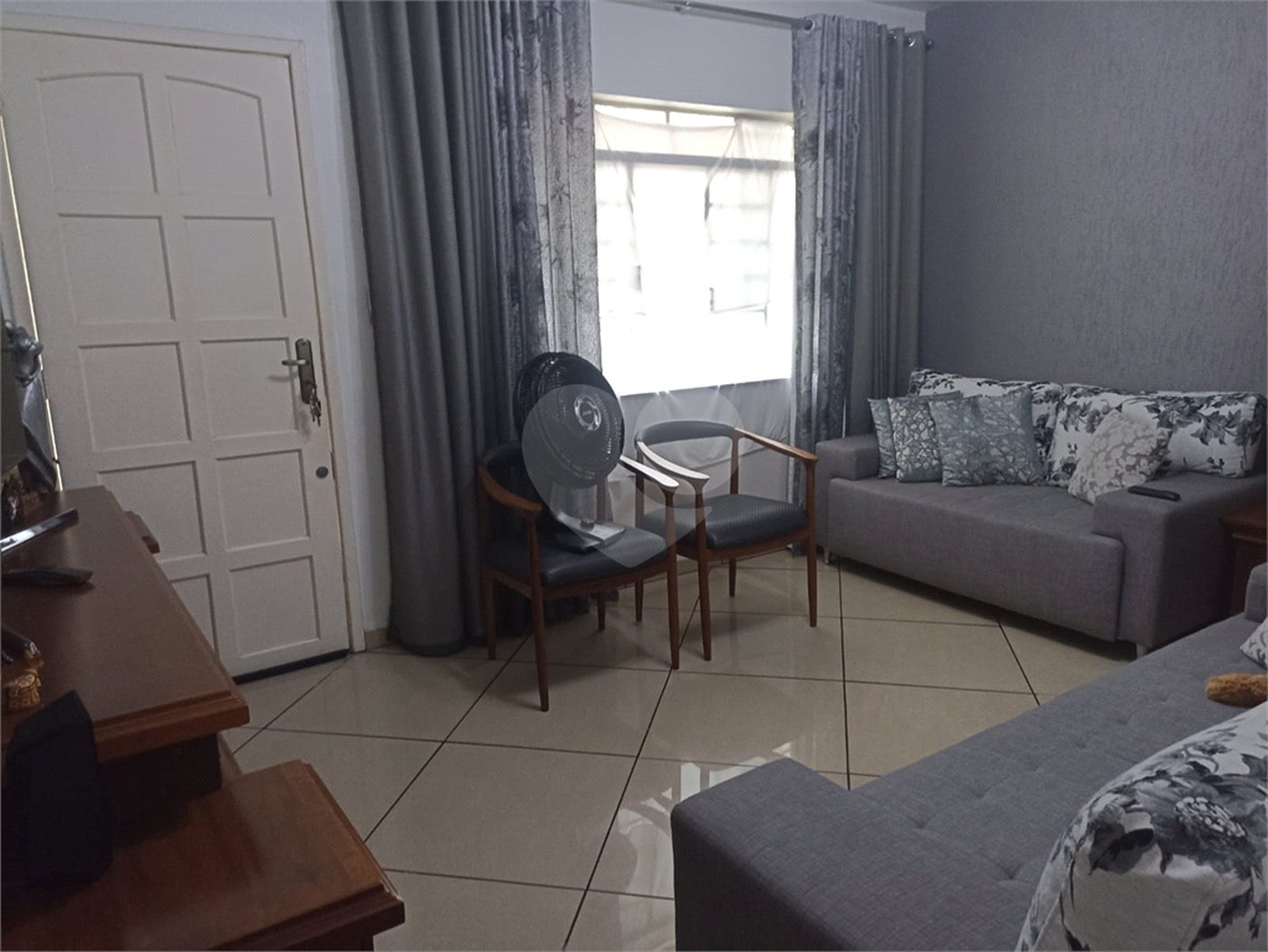 Sobrado à venda com 2 quartos em Tremembé, São Paulo, SP