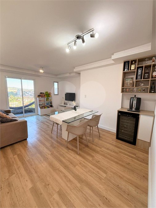Apartamento à venda com 3 quartos, sendo 1 suíte,  em Parque Santana, Mogi das Cruzes, SP