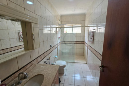 Casa à venda com 3 quartos, sendo 1 suíte,  em Jardim Shangri-lá, Itapetininga, SP