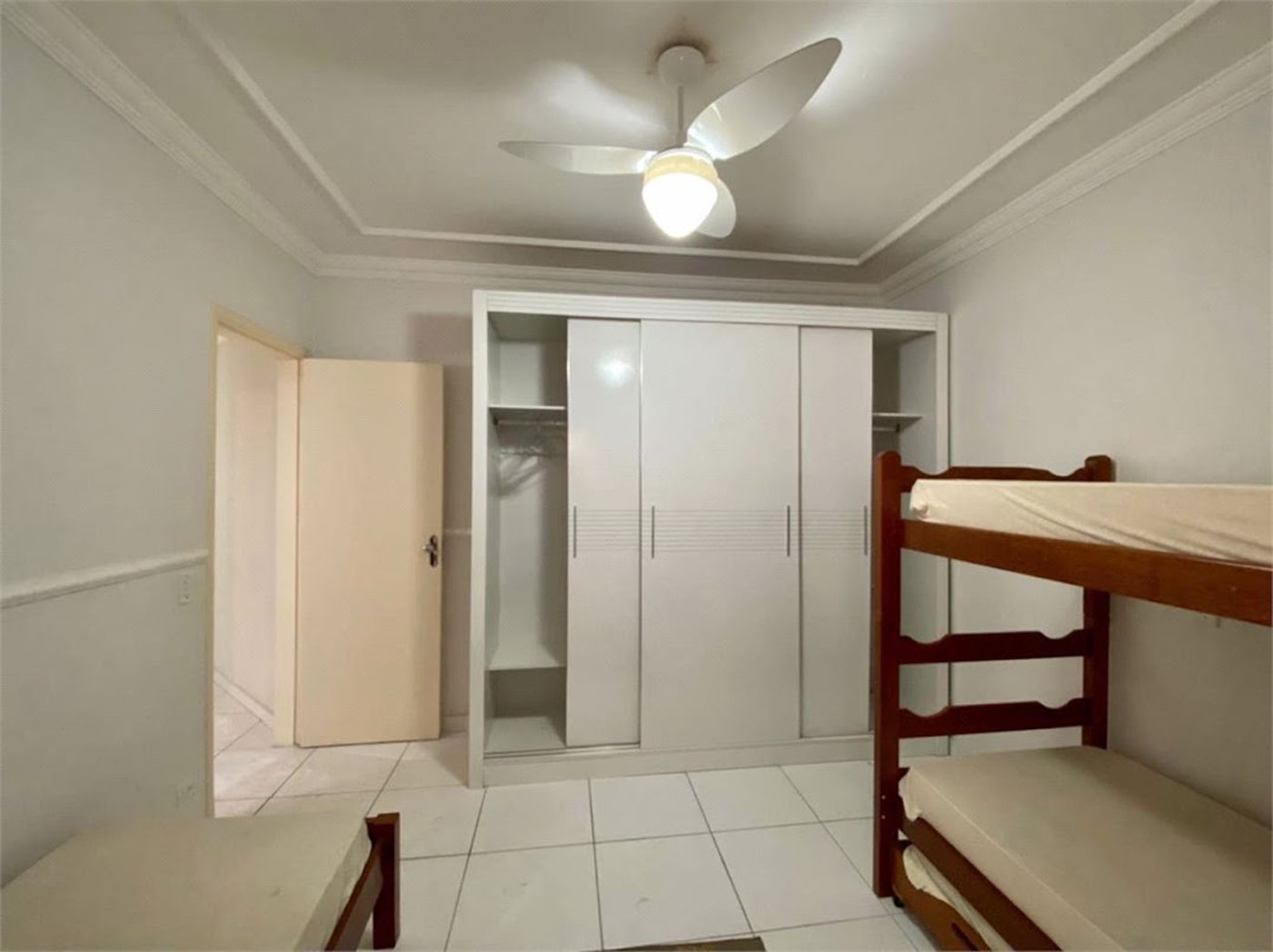 Apartamento à venda, 70 m² por R$ 330.000,00 - Jardim São Miguel - Guarujá/SP