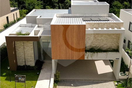 Casa à venda com 4 suítes no condomínio Villa dos Pinheiros, Indaiatuba - SP