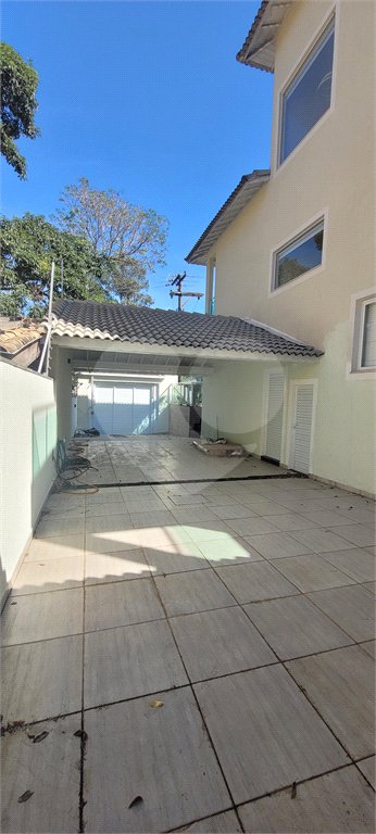 Sobrado à venda com 4 quartos, sendo 2 suítes, em Vila Irmãos Arnoni, São Paulo, SP