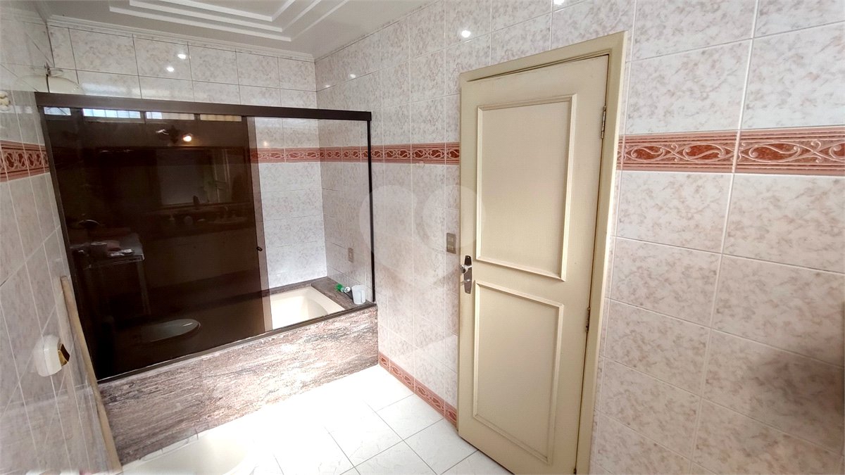 Sobrado à venda com 3 quartos, sendo 1 suíte, em Jardim São Paulo(zona Norte), São Paulo, SP