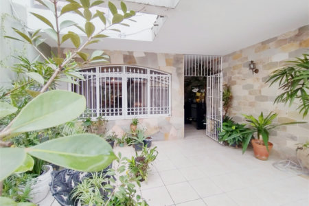 Sobrado à venda com 4 quartos em Água Fria, São Paulo, SP