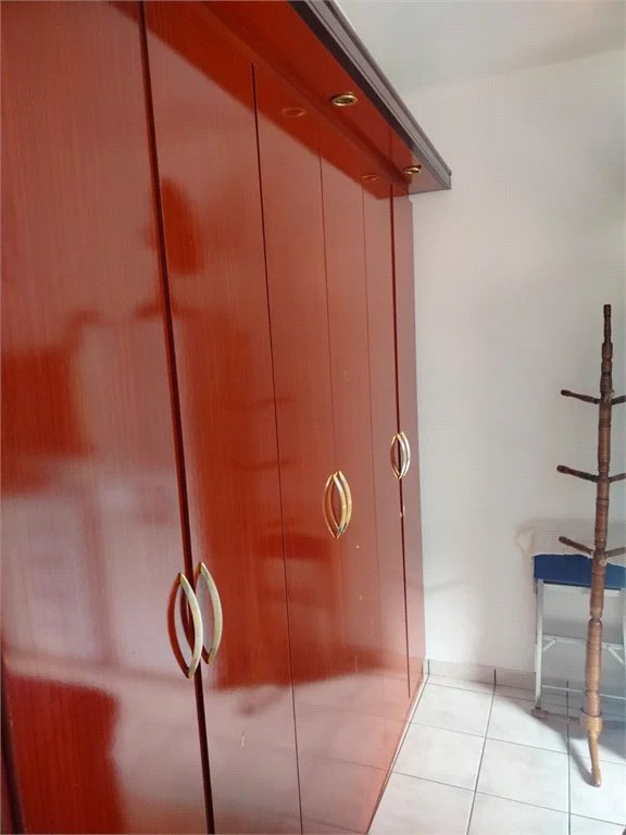 Sobrado à venda com 2 quartos em Jardim Santa Rosa, Taboão da Serra, SP