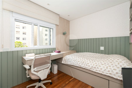 Apartamento à venda com 3 suítes em Sumarezinho, São Paulo, SP