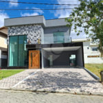 Casa à venda ou para alugar com 3 suítes no condomínio Residencial Veredas, Mogi das Cruzes - SP