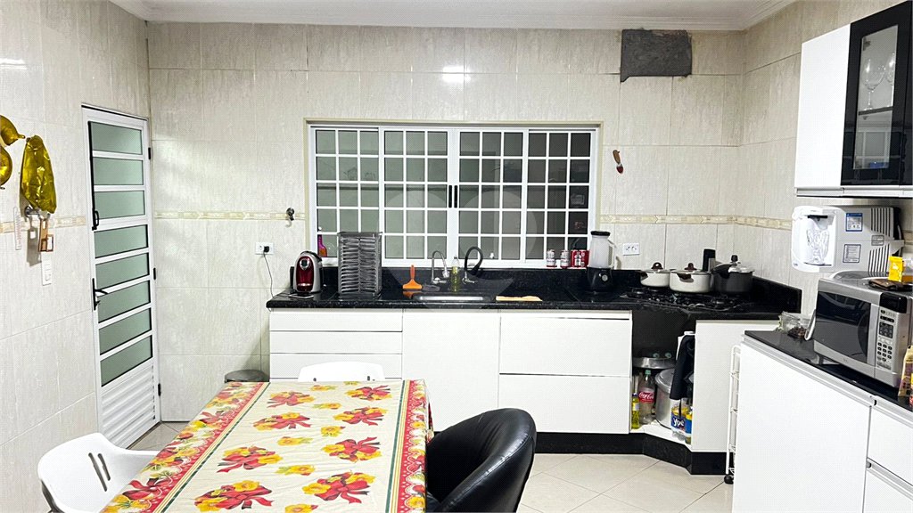 Sobrado à venda com 3 quartos em Cidade Kemel, São Paulo, SP