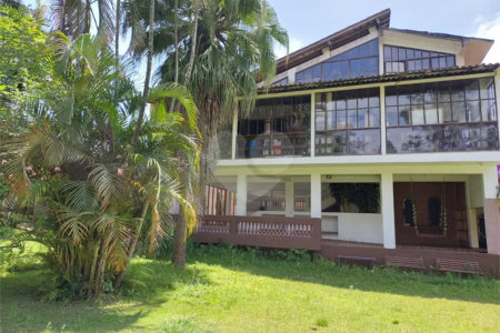 Chácara à venda com 8 quartos, sendo 7 suítes, em Jardim Chácara Méa, Suzano, SP