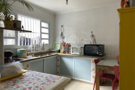 Sobrado à venda com 3 quartos em Vila Paulicéia, São Paulo, SP