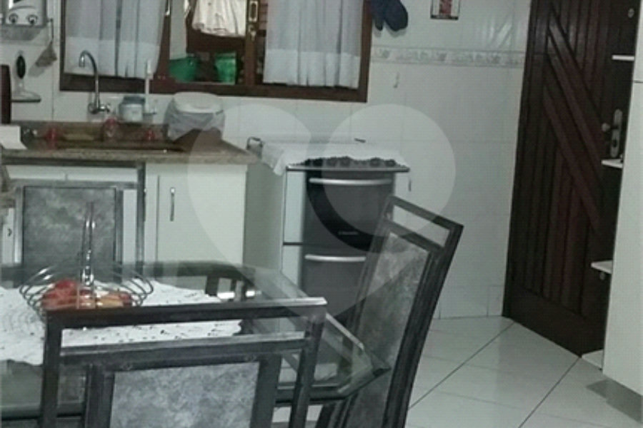 Sobrado à venda com 3 quartos, sendo 1 suíte, em Vila Guilherme, São Paulo, SP