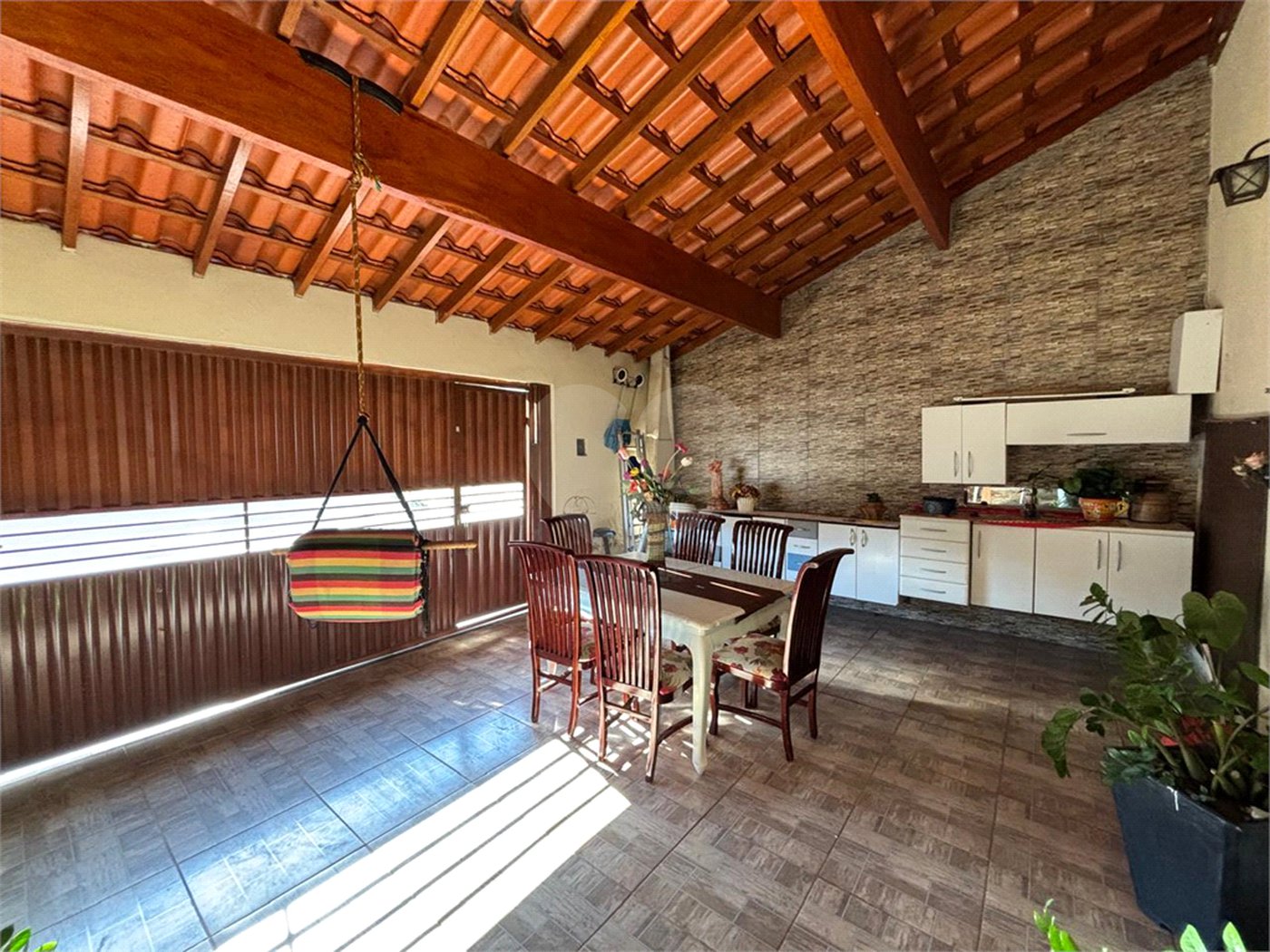 Casa à venda com 3 quartos, sendo 1 suíte, em Jardim Imperador, Salto, SP