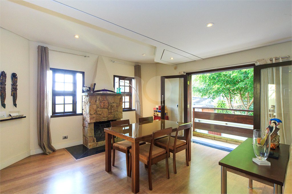 Casa Térrea à venda com 4 quartos, sendo 3 suítes, em Jardim Marajoara, São Paulo, SP