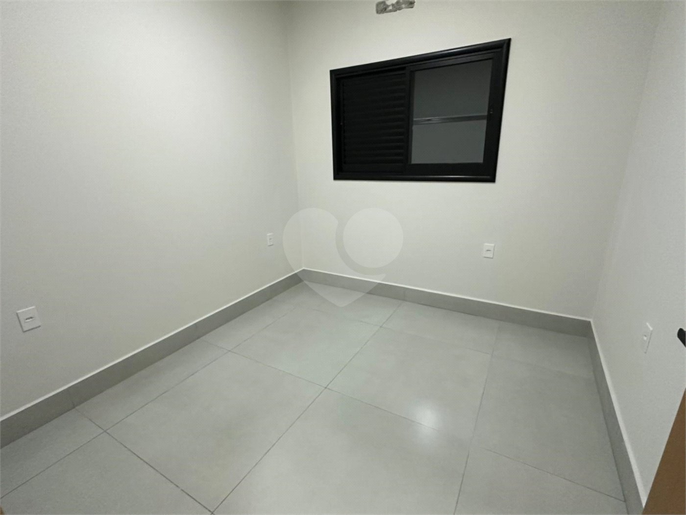Casa à venda com 3 quartos, sendo 1 suíte, em Jardim Bom Sucesso, Indaiatuba, SP