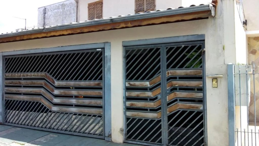 Sobrado à venda com 5 quartos, sendo 1 suíte, em Lapa de Baixo, São Paulo, SP