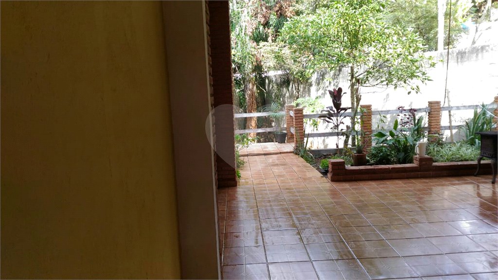 Casa à venda com 3 quartos, sendo 1 suíte,  em Jundiaizinho (terra Preta), Mairiporã, SP