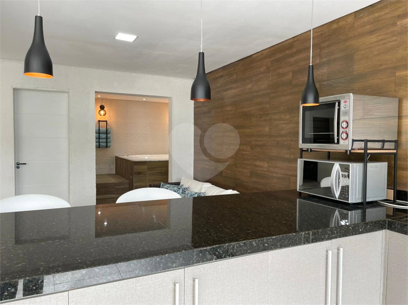 Casa à venda com 4 suítes em Suru, Santana de Parnaíba, SP