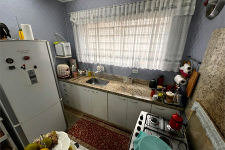 Sobrado à venda com 3 quartos, sendo 1 suíte, em Vila Paulicéia, São Paulo, SP